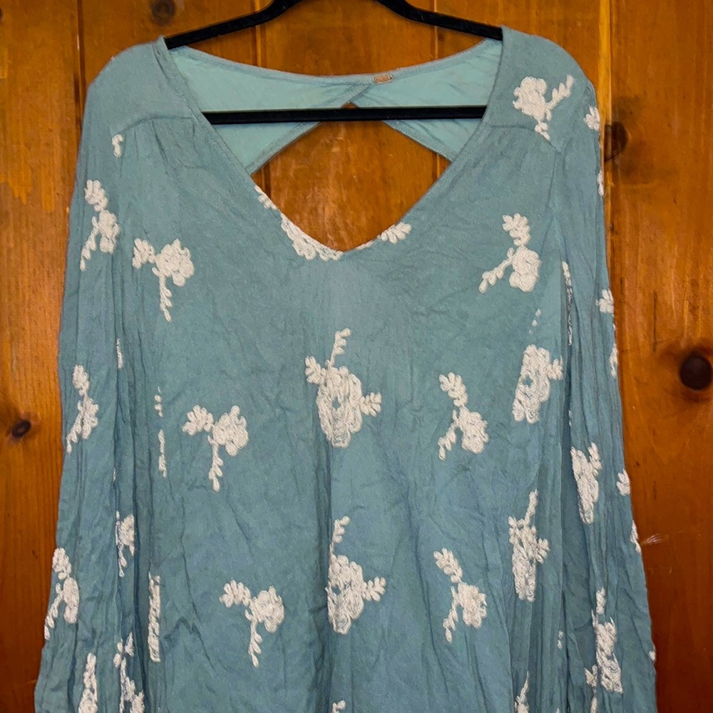 Free people L balloon sleeved floral embroidered dress w pockets